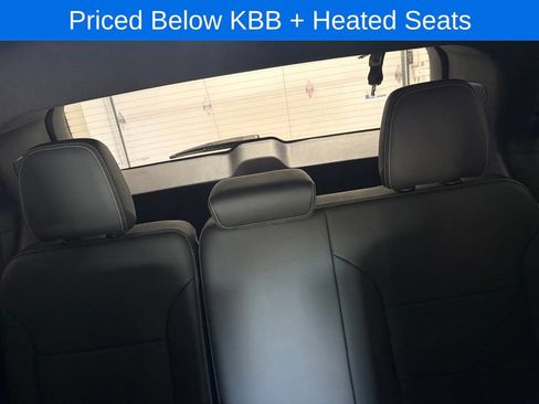Used 2024 Chevrolet Traverse LT AWD/4WD image 16