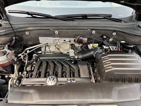 Certified 2023 Volkswagen Atlas Cross Sport SEL Premium R-Line AWD/4WD image 22