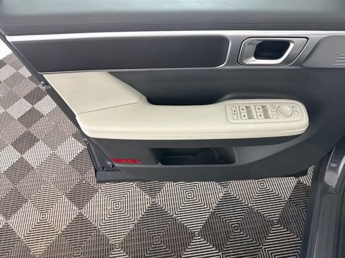Used 2025 Hyundai Santa Fe SEL FWD image 23