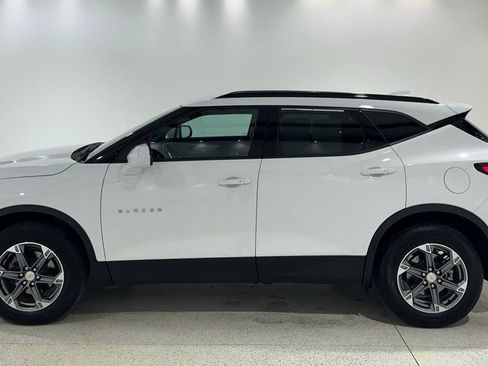 Used 2024 Chevrolet Blazer LT w/ Convenience Package FWD image 2