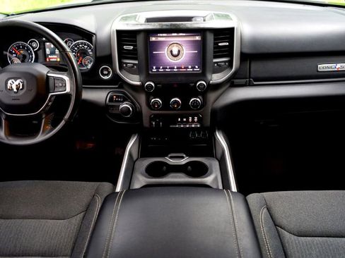Used 2019 RAM 1500 Big Horn RWD image 24