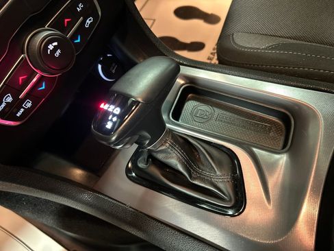 Used 2022 Dodge Charger SXT w/ Driver Convenience Group image 20