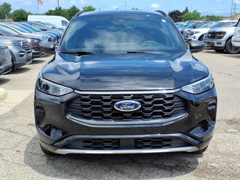 Used 2024 Ford Escape ST-Line w/ Tech Pack #1 AWD/4WD image 8