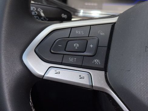 Certified 2025 Volkswagen Taos S FWD image 12