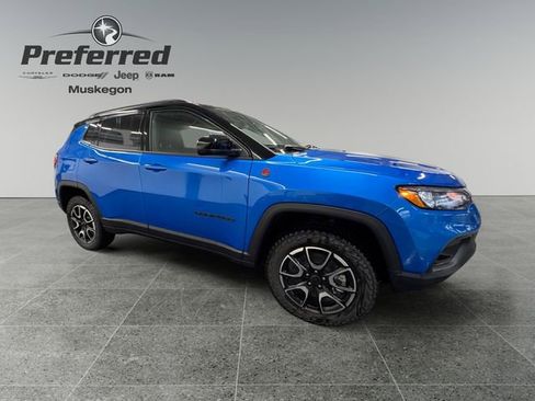 New 2026 Jeep Compass Trailhawk image 8