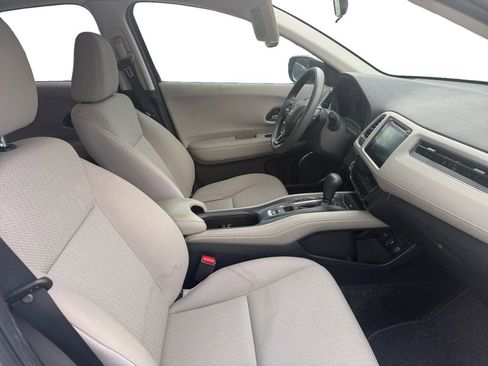 Used 2018 Honda HR-V EX image 15