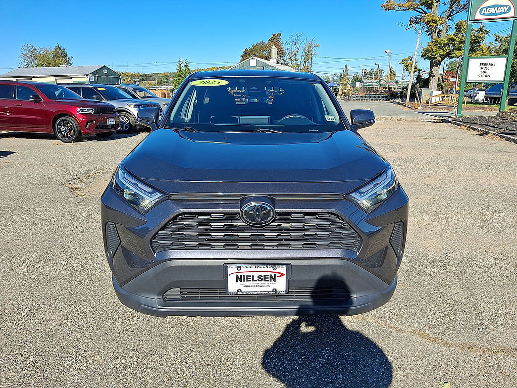Used 2025 Toyota RAV4 LE AWD/4WD image 3