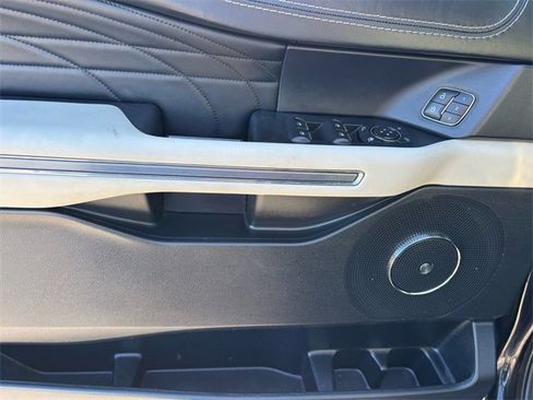 Used 2021 Ford Expedition Platinum image 21