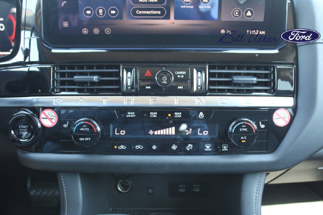 Used 2026 Nissan Pathfinder SL FWD image 18