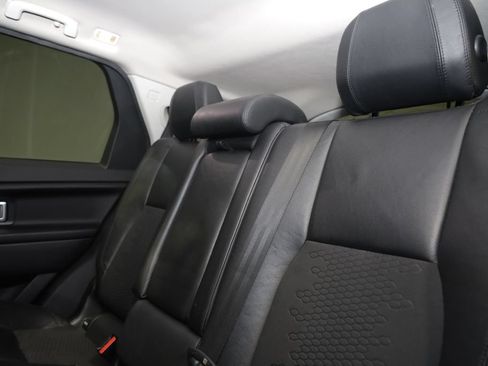 Used 2017 Land Rover Discovery Sport SE AWD/4WD image 20
