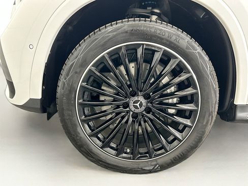 Certified 2025 Mercedes-Benz GLC 300 image 29