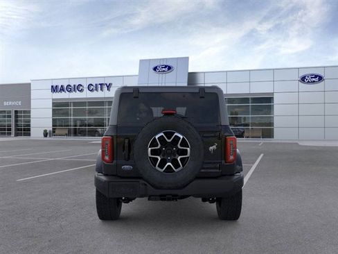 New 2025 Ford Bronco Outer Banks image 5