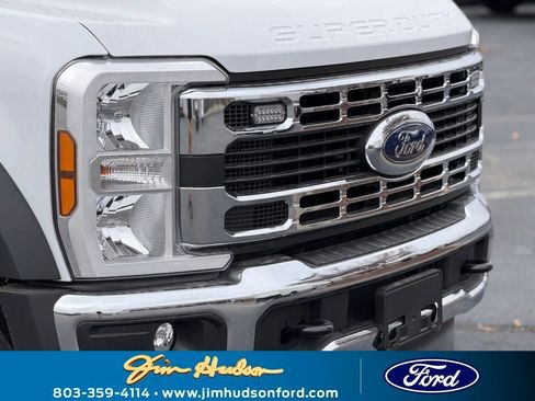 New 2026 Ford F550 4x4 Supercab Super Duty image 12