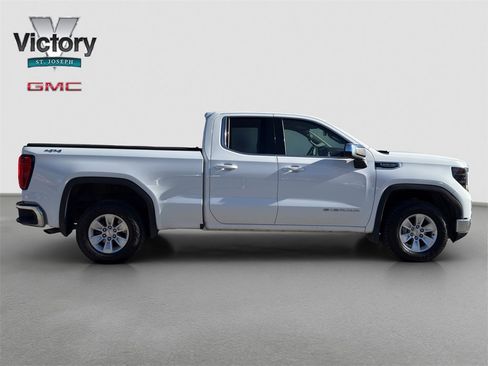 Used 2024 GMC Sierra 1500 SLE w/ Preferred Package image 14