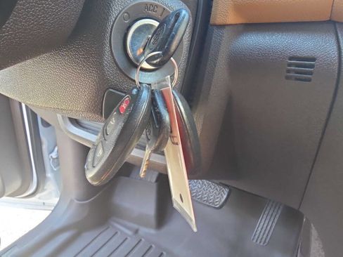 Used 2017 Buick Enclave Premium w/ Experience Buick Package image 18