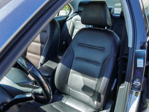 Used 2017 Volkswagen Jetta SE FWD image 16