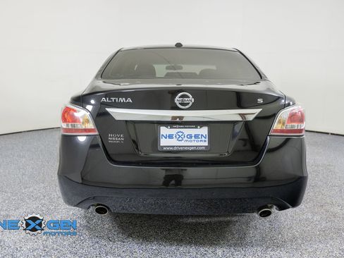 Used 2015 Nissan Altima 2.5 S w/ Power Driver Seat Package FWD image 6