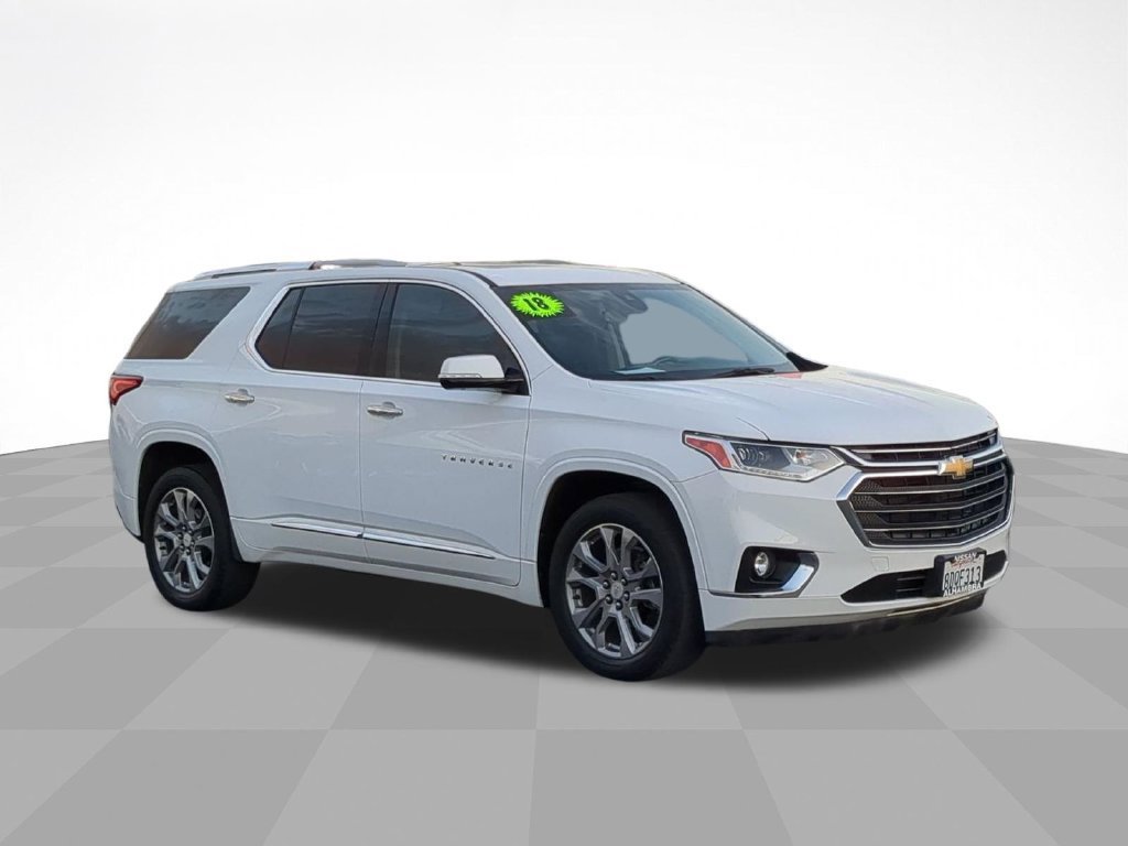 Used 2018 Chevrolet Traverse Premier w/ Driver Confidence II Package FWD image 3