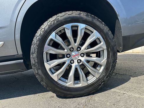 Used 2021 GMC Yukon Denali w/ Denali Ultimate Package image 20