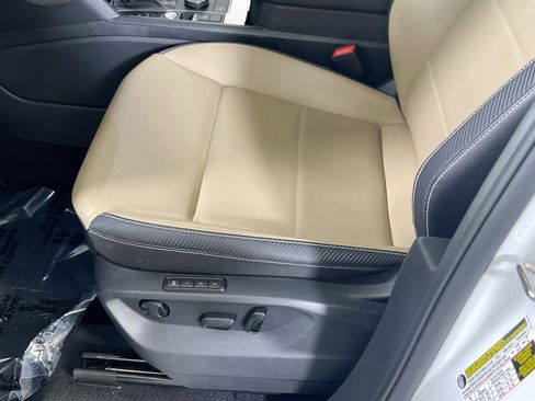 Used 2023 Volkswagen Atlas Cross Sport SEL image 18