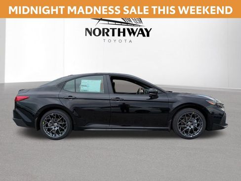 New 2026 Toyota Camry SE image 3