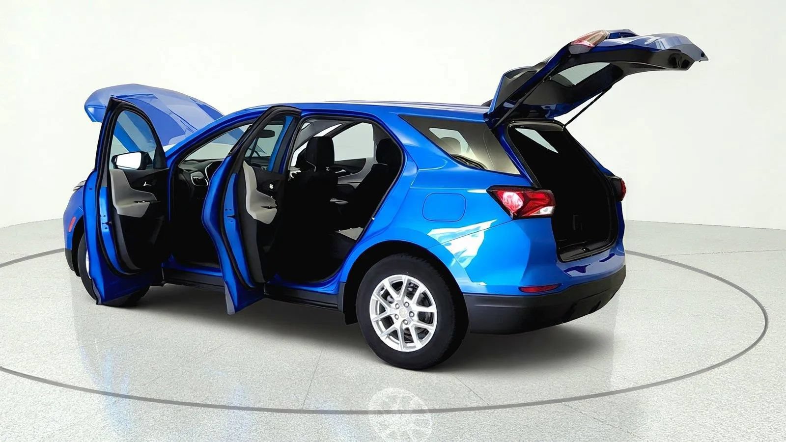 Used 2024 Chevrolet Equinox LS w/ LPO, Floor Liner Package FWD image 10