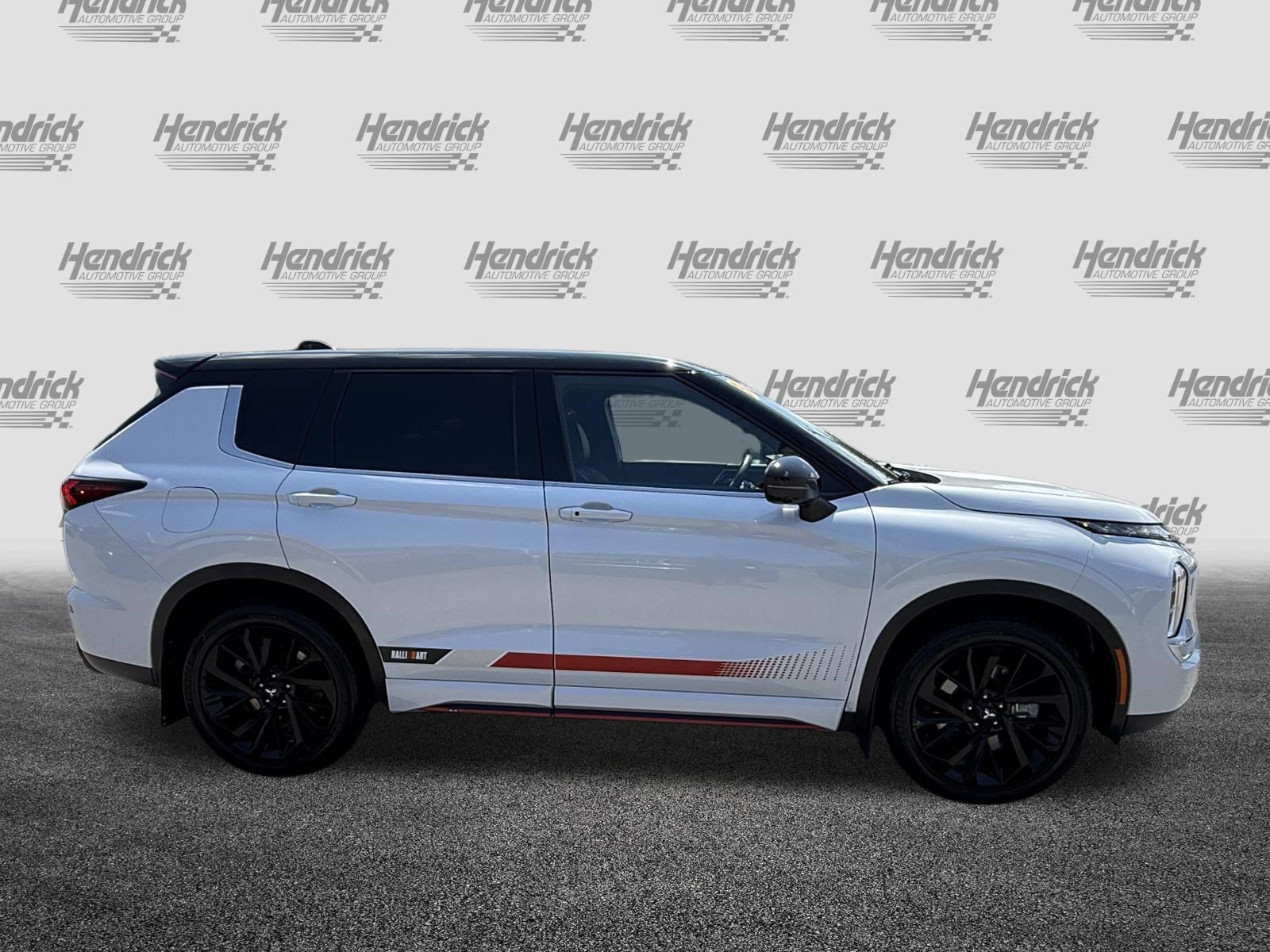Used 2023 Mitsubishi Outlander Ralliart AWD/4WD image 7