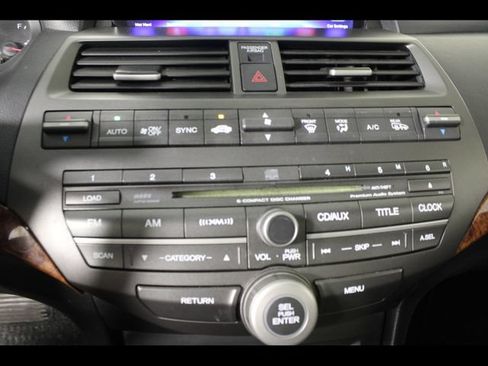 Used 2011 Honda Accord EX-L image 24