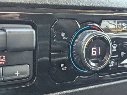 Used 2023 Chevrolet Silverado 1500 LT w/ Z71 Off-Road Package image 29