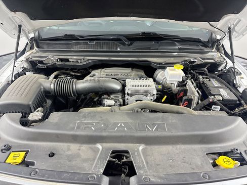 Used 2022 RAM 1500 Laramie AWD/4WD image 29