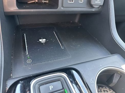 Used 2023 Honda Pilot Touring image 29