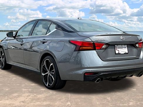 Used 2025 Nissan Altima 2.5 SR FWD image 5