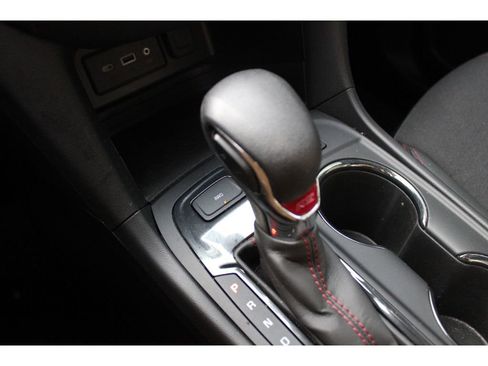 Used 2023 Chevrolet Equinox RS image 18