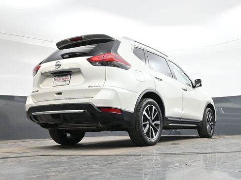 Used 2018 Nissan Rogue SL w/ Premium Package image 34