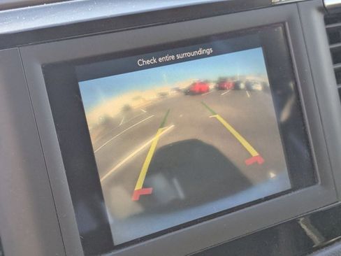 Used 2020 Chrysler Voyager Lxi image 9