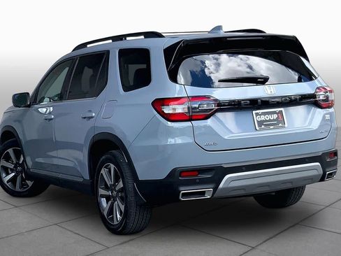 Used 2023 Honda Pilot Elite image 12