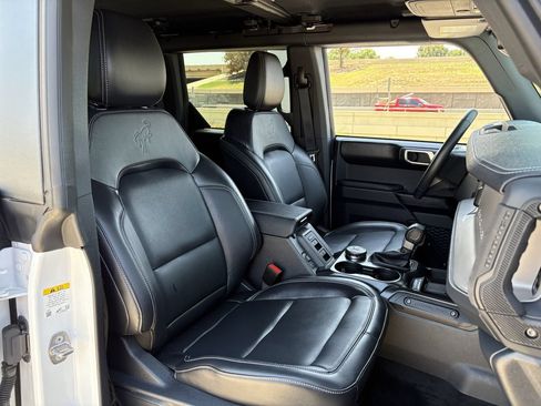 Certified 2025 Ford Bronco Outer Banks AWD/4WD image 31