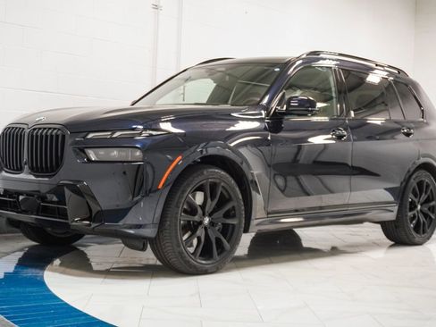 Used 2026 BMW X7 xDrive40i w/ M Sport Package AWD/4WD image 4
