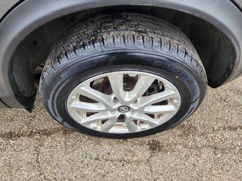 Used 2021 Nissan Rogue Sport S FWD image 18