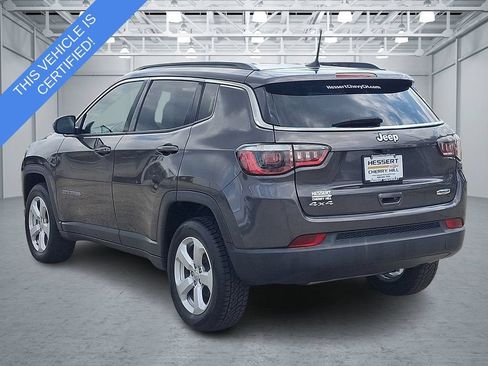 Used 2020 Jeep Compass Latitude w/ Cold Weather Group AWD/4WD image 5
