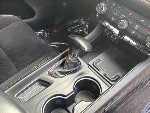 Used 2022 Dodge Durango R/T w/ Quick Order Package 22F image 19