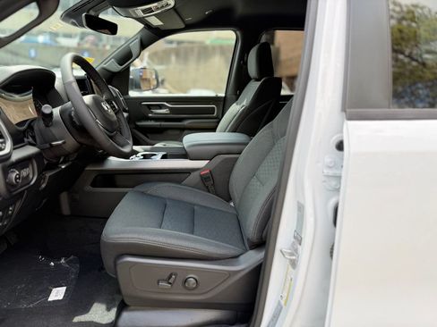 New 2026 RAM 1500 Big Horn AWD/4WD image 13