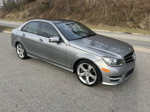 Used 2014 Mercedes-Benz C 250 Sedan image 8