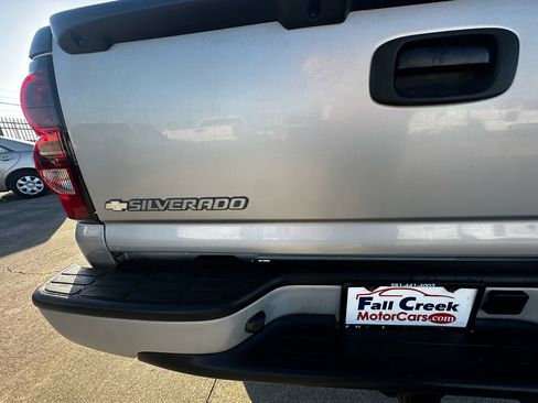 Used 2006 Chevrolet Silverado 1500 W/T image 35