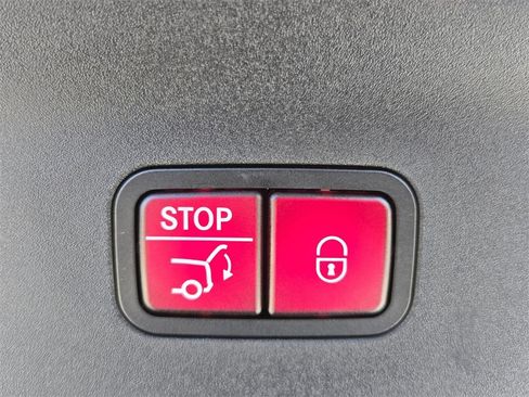 Used 2021 Mercedes-Benz AMG GT 43 image 16