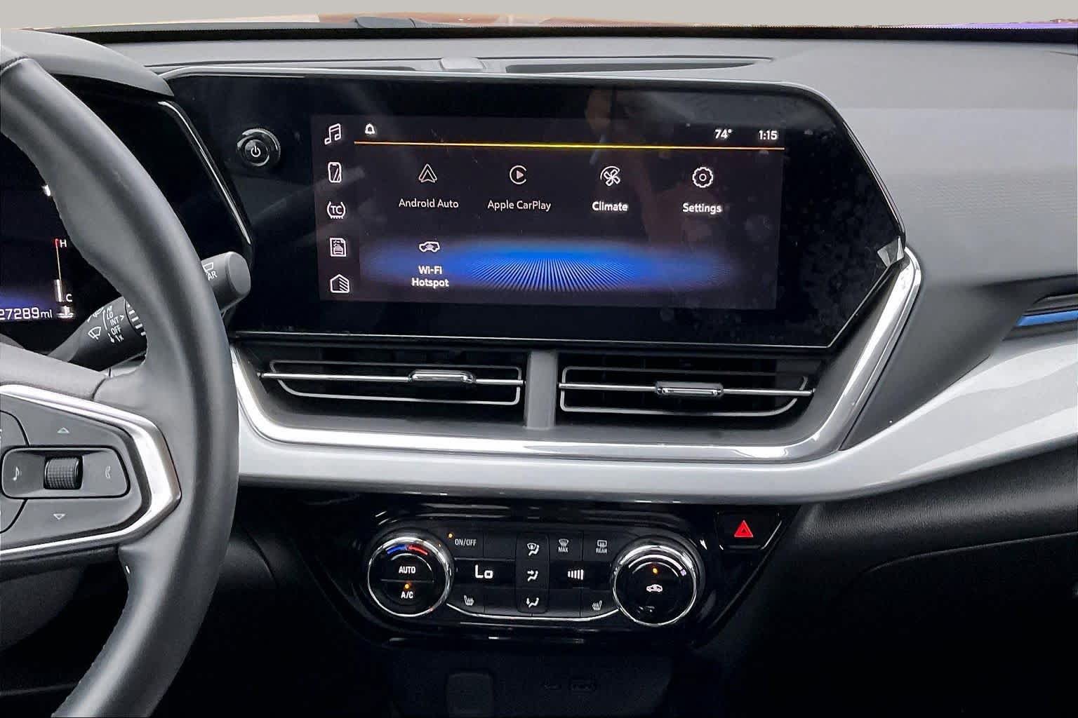 Used 2024 Chevrolet Trax LT w/ Driver Confidence Package FWD image 7