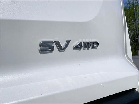 Used 2024 Nissan Pathfinder SV AWD/4WD image 28