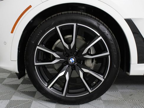 Used 2019 BMW X7 xDrive40i w/ Premium Package image 28