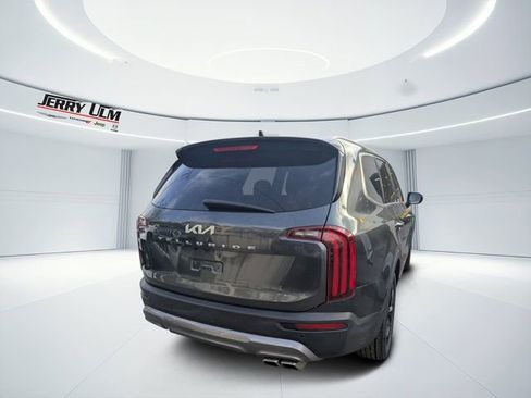 Used 2022 Kia Telluride SX image 3