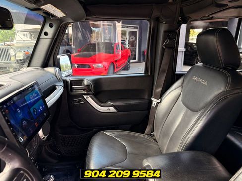 Used 2017 Jeep Wrangler Unlimited Sahara w/ Dual Top Group AWD/4WD image 22